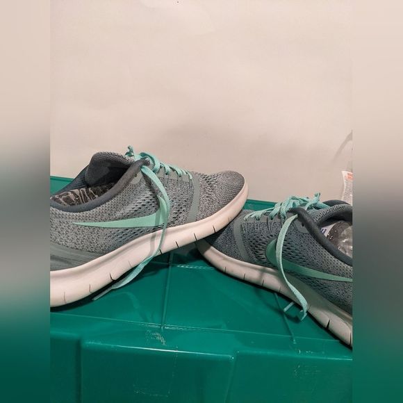 Nike free rn - Picture 2 of 6